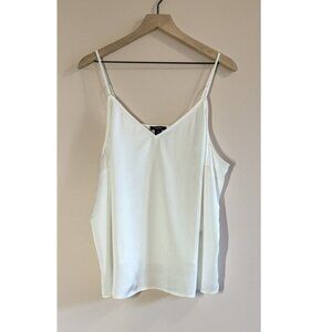 Halogen Luxe Silky V-Neck Tank (XXL)